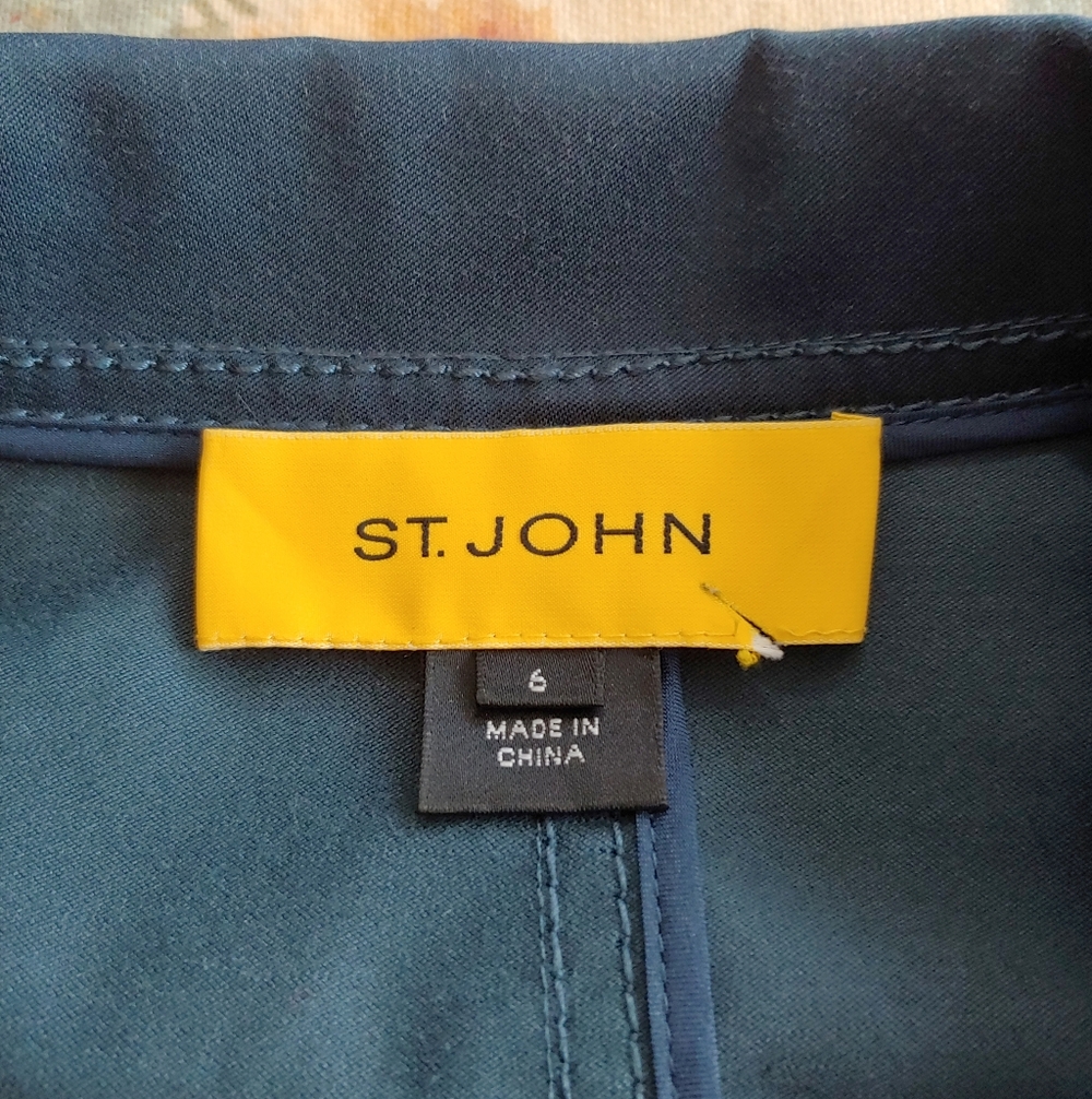 St. John Yellow Label Blue Utility Trench Jacket with Gold Buttons Women's 6 - Picture 6 of 17